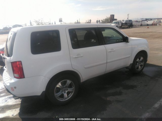 Photo 3 VIN: 5FNYF3H7XCB017835 - HONDA PILOT 