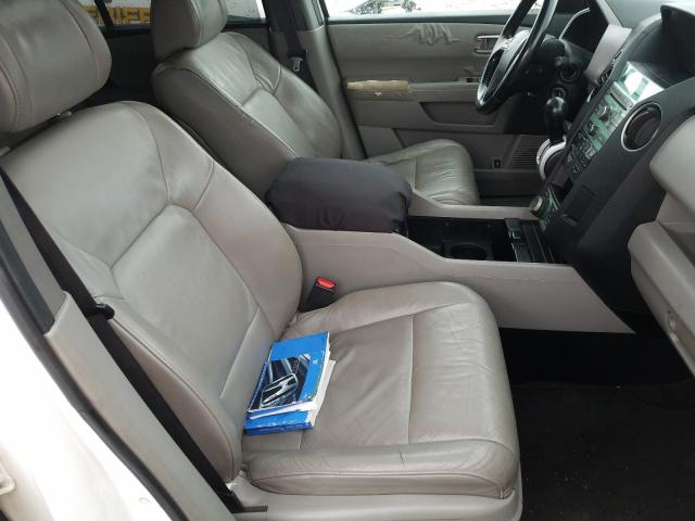 Photo 4 VIN: 5FNYF3H81AB003988 - HONDA PILOT TOUR 