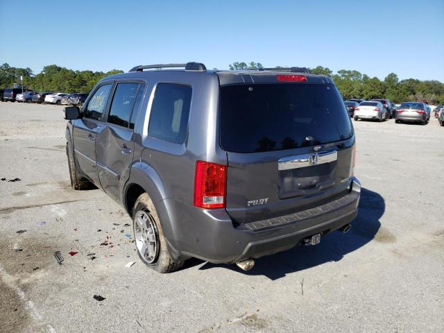 Photo 2 VIN: 5FNYF3H85AB011897 - HONDA PILOT TOUR 