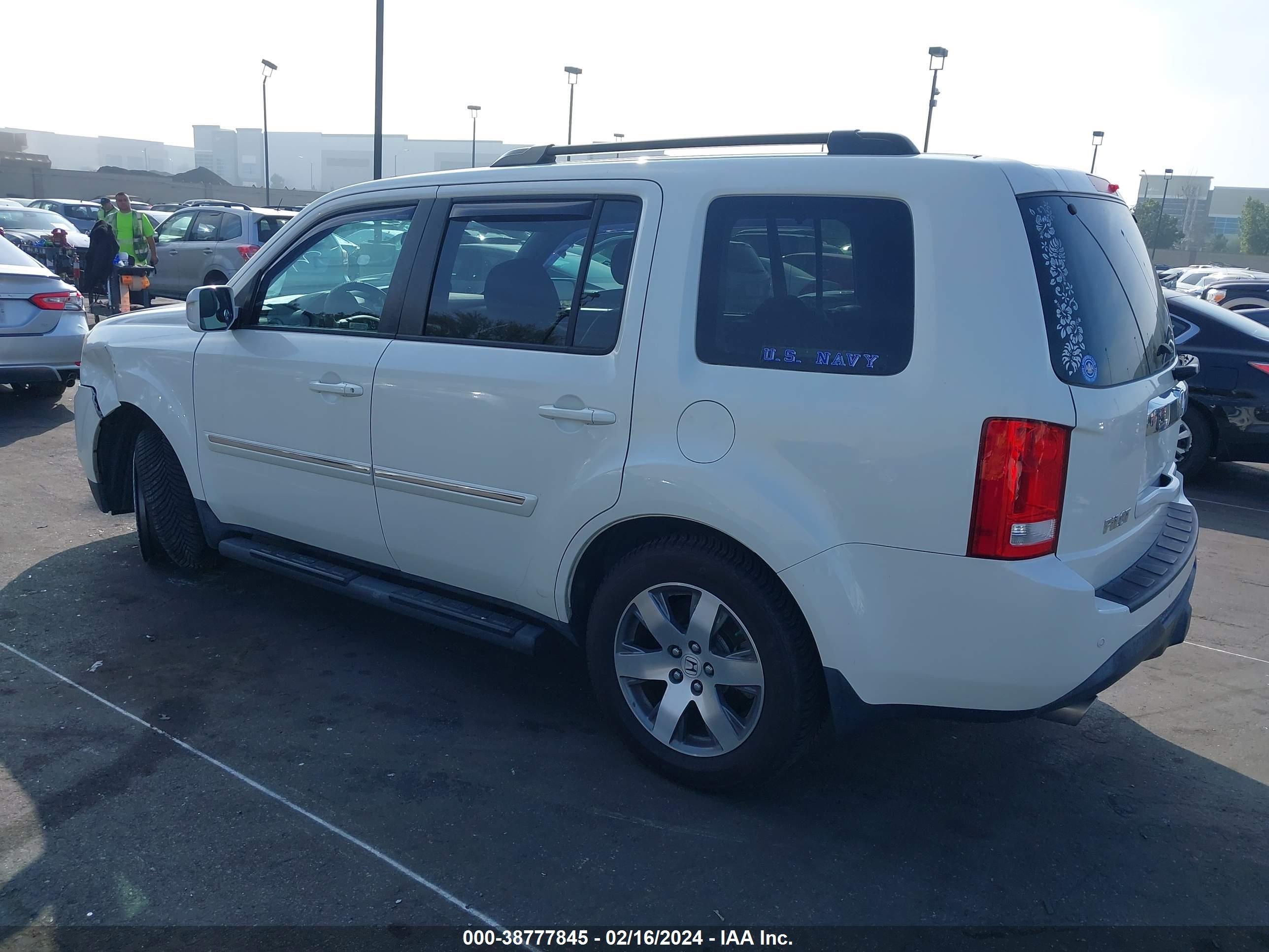 Photo 2 VIN: 5FNYF3H90EB028265 - HONDA PILOT 