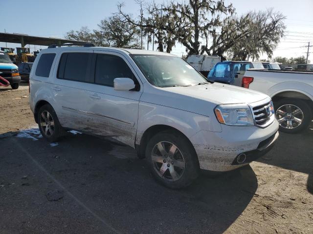 Photo 3 VIN: 5FNYF3H90FB027411 - HONDA PILOT TOUR 