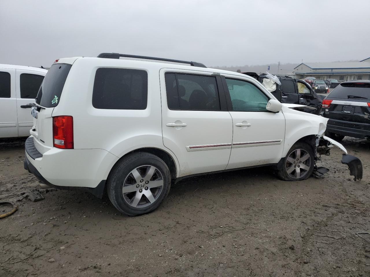 Photo 2 VIN: 5FNYF3H91DB013501 - HONDA PILOT 