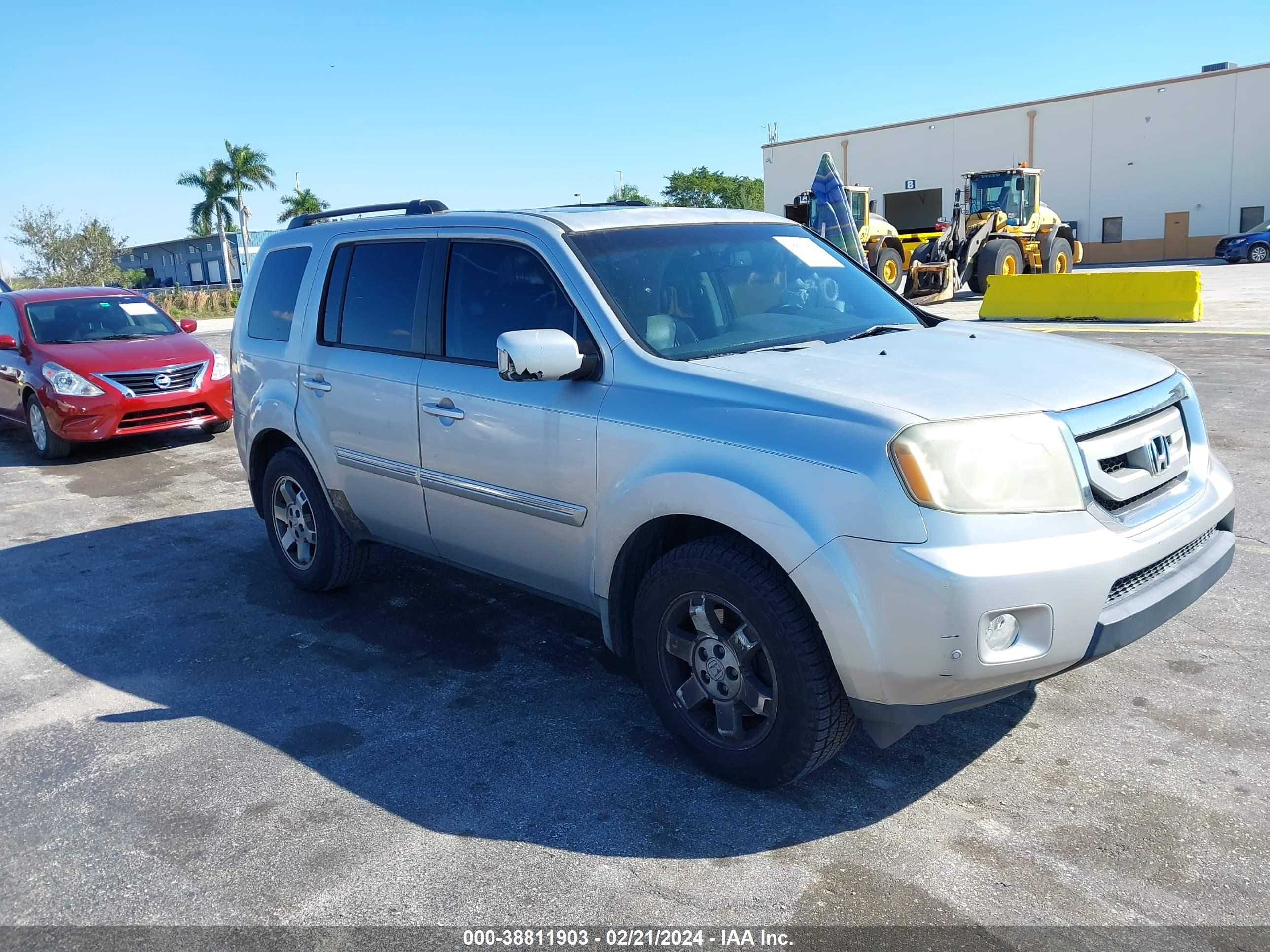 Photo 0 VIN: 5FNYF3H95AB005123 - HONDA PILOT 