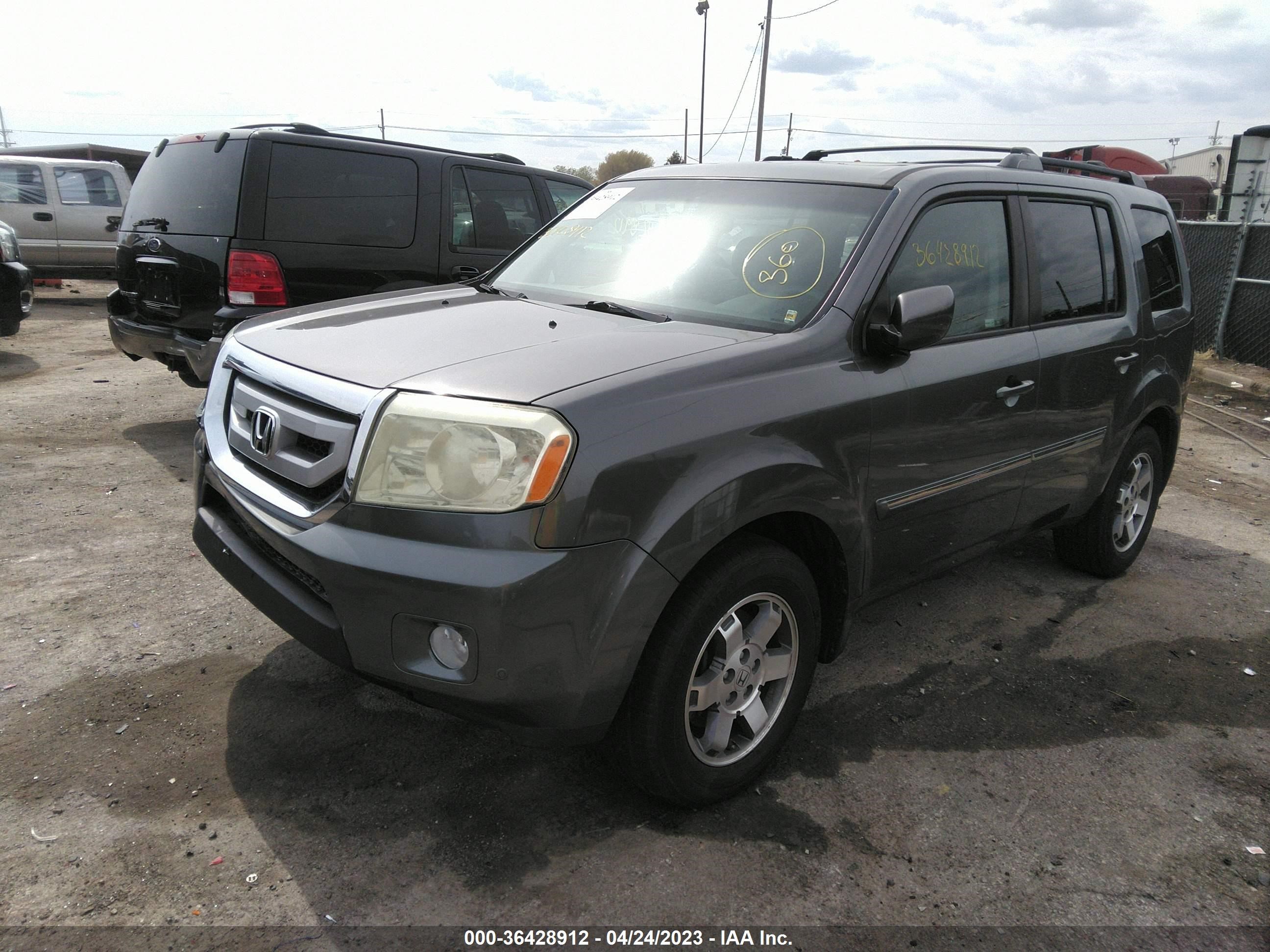 Photo 1 VIN: 5FNYF3H96BB031313 - HONDA PILOT 