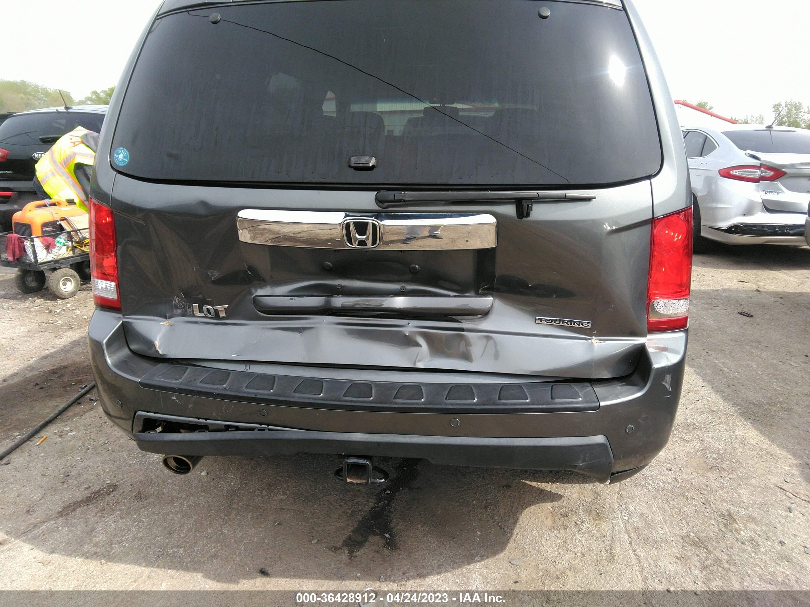 Photo 5 VIN: 5FNYF3H96BB031313 - HONDA PILOT 