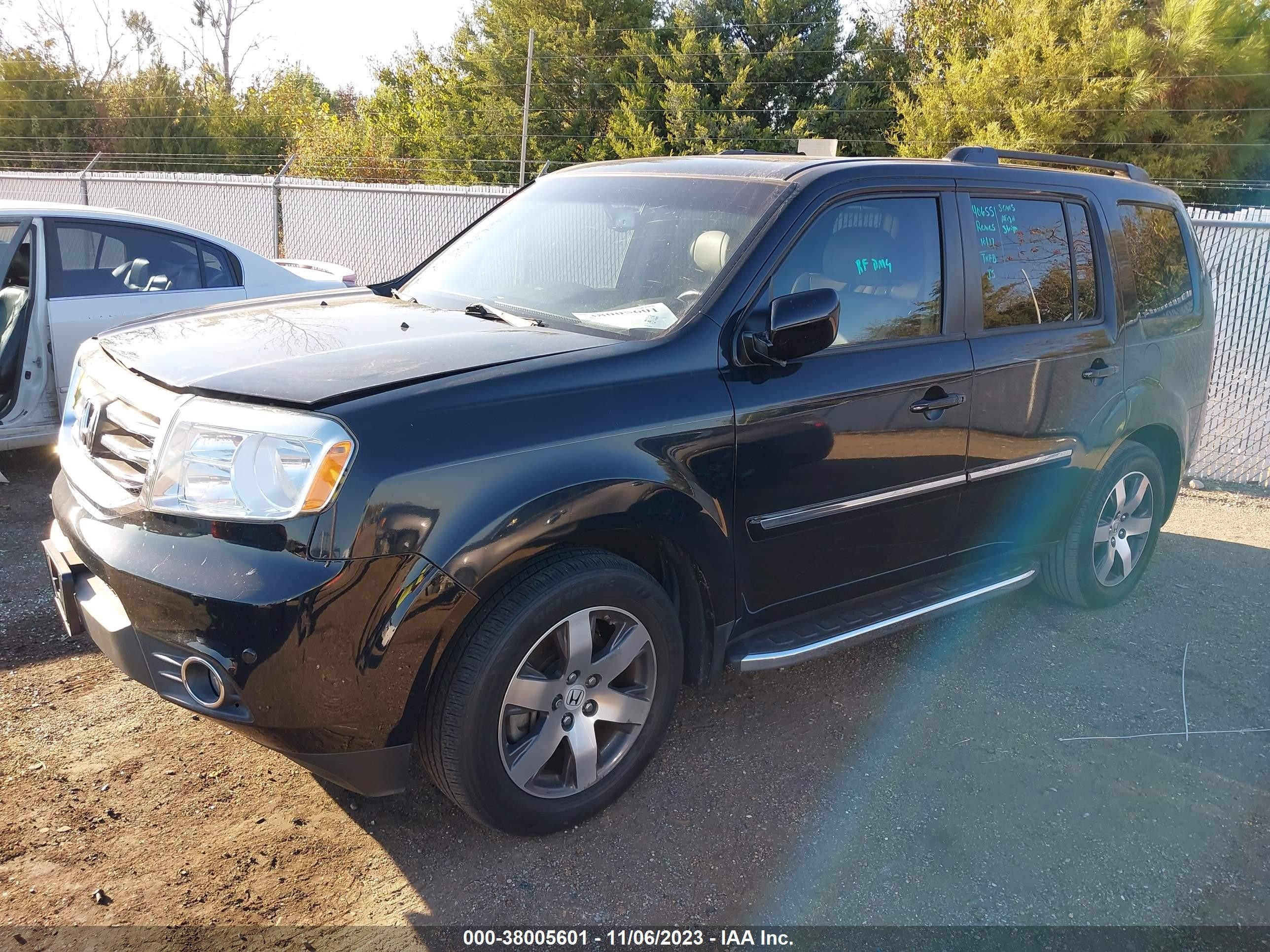 Photo 1 VIN: 5FNYF3H97CB035338 - HONDA PILOT 