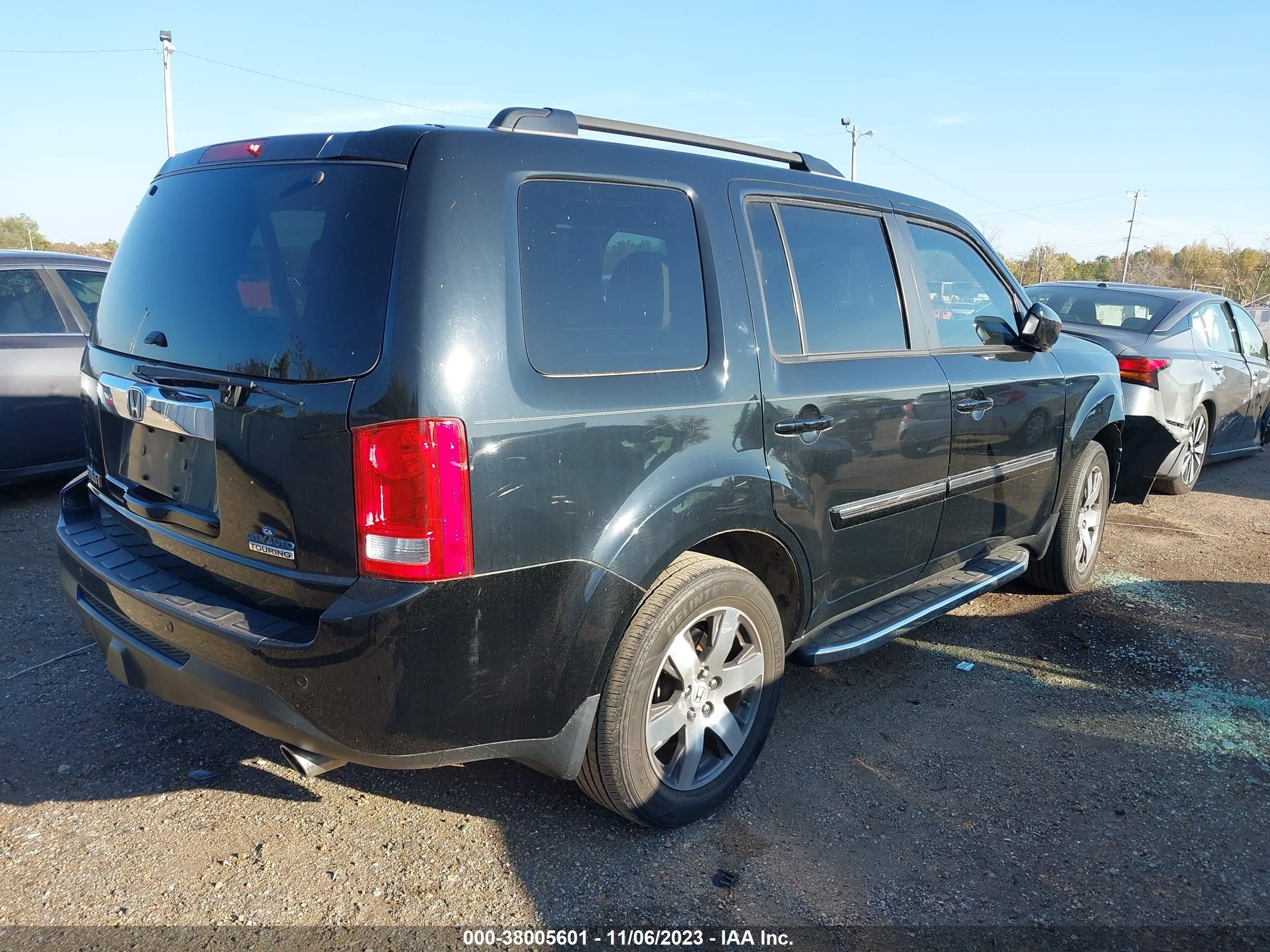 Photo 3 VIN: 5FNYF3H97CB035338 - HONDA PILOT 