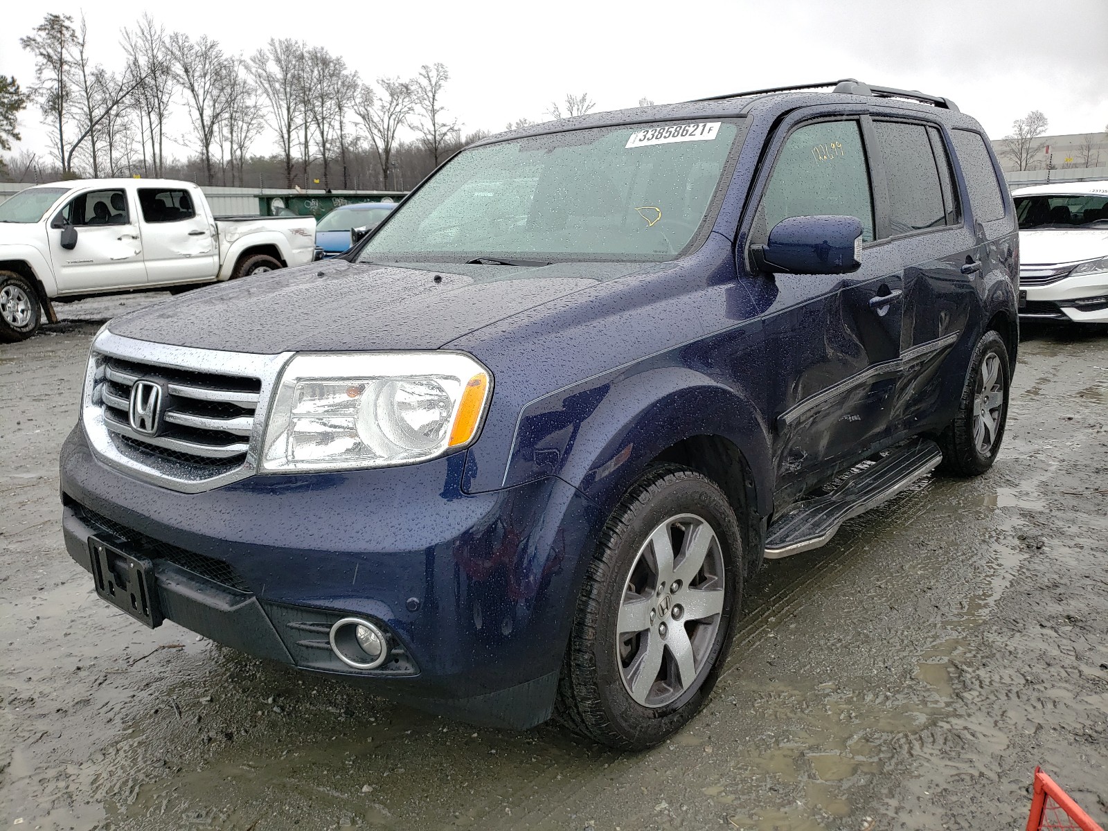 Photo 1 VIN: 5FNYF3H97DB005872 - HONDA PILOT TOUR 