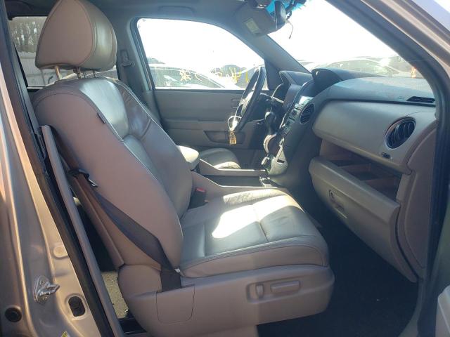 Photo 4 VIN: 5FNYF3H98BB047836 - HONDA PILOT TOUR 