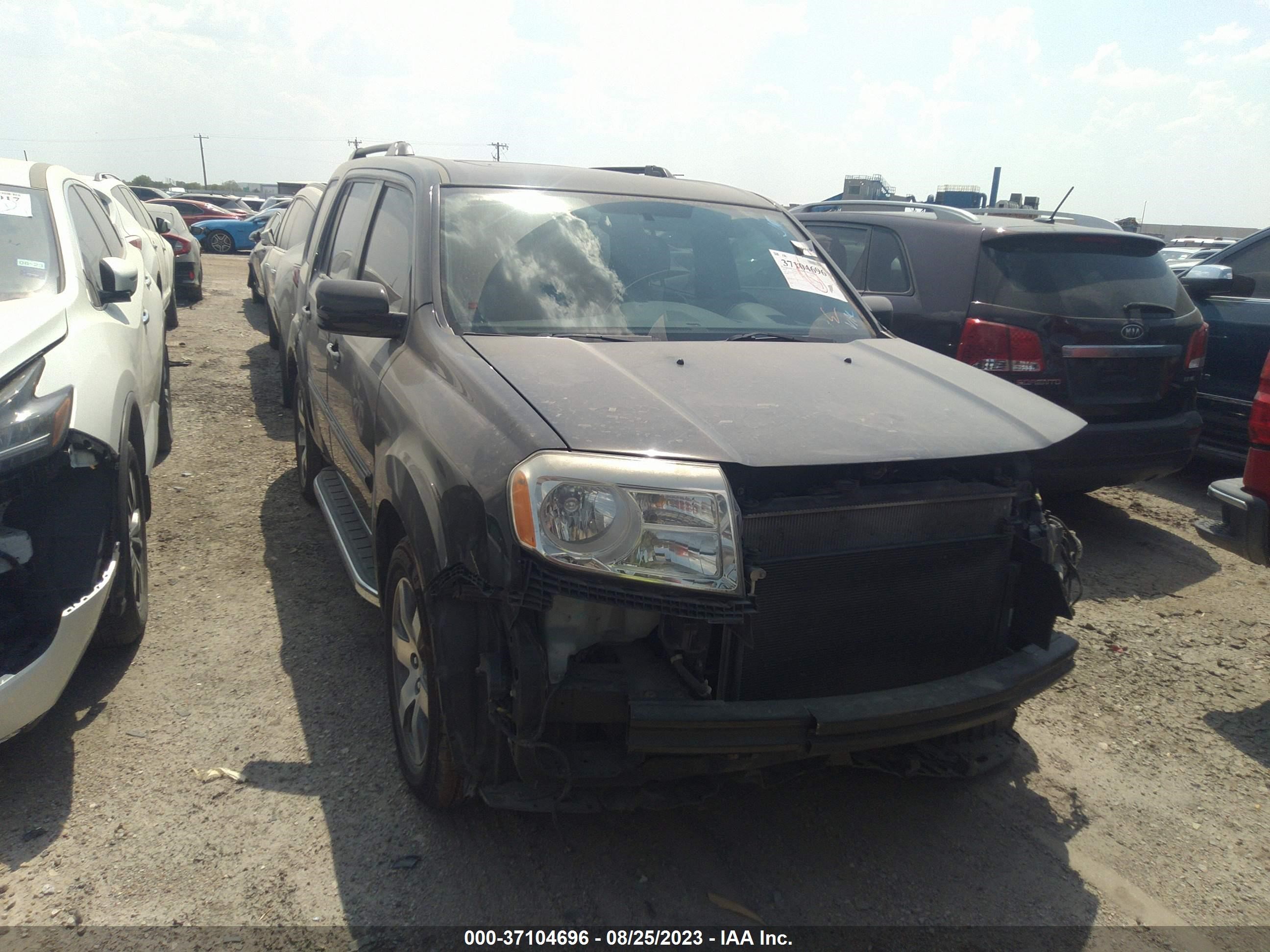 Photo 13 VIN: 5FNYF3H98DB035740 - HONDA PILOT 