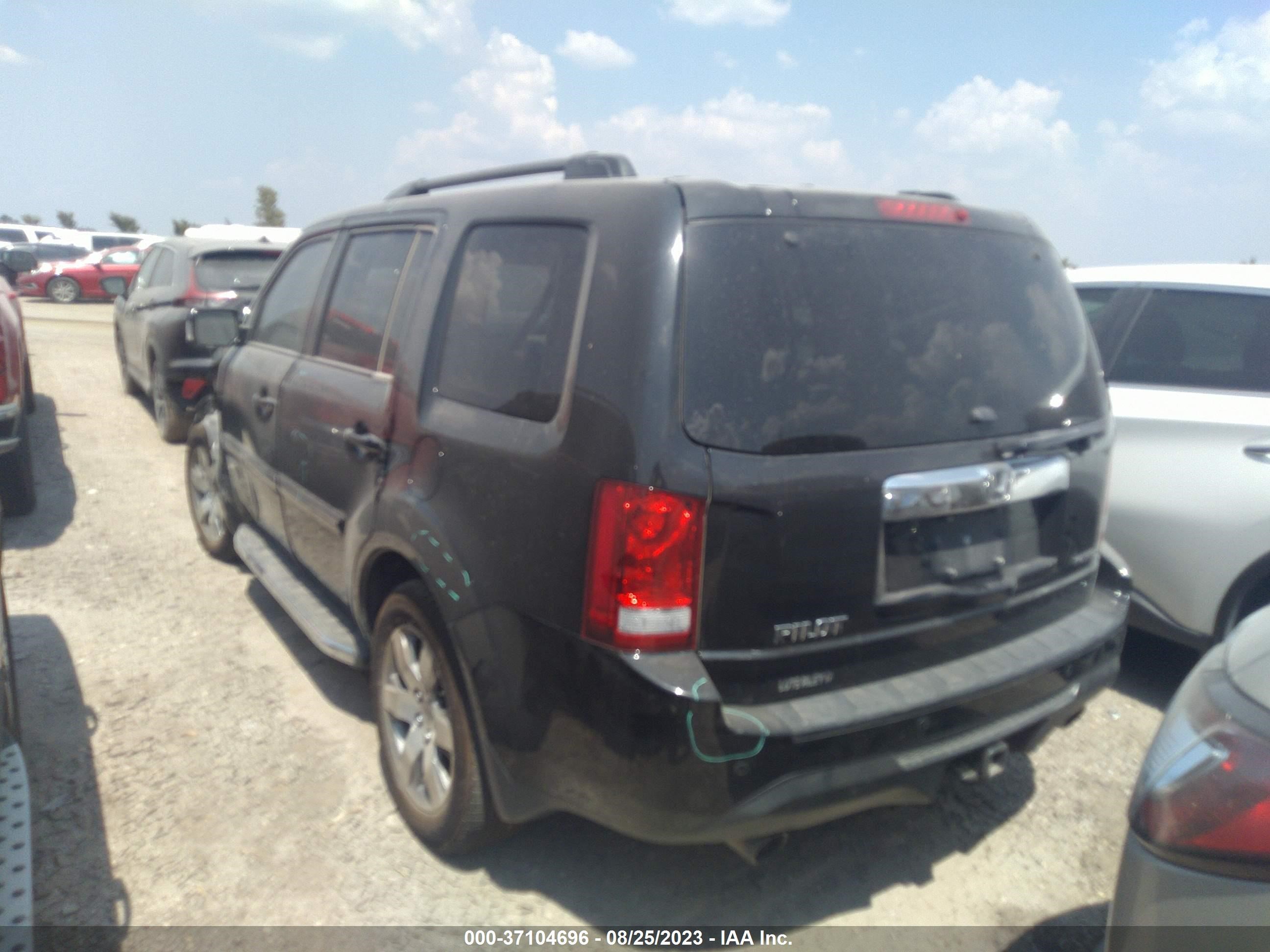 Photo 2 VIN: 5FNYF3H98DB035740 - HONDA PILOT 