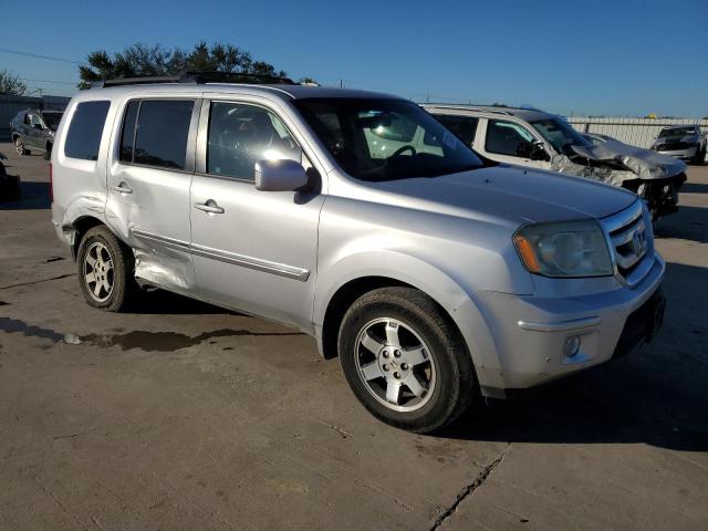 Photo 3 VIN: 5FNYF3H99AB006646 - HONDA PILOT TOUR 