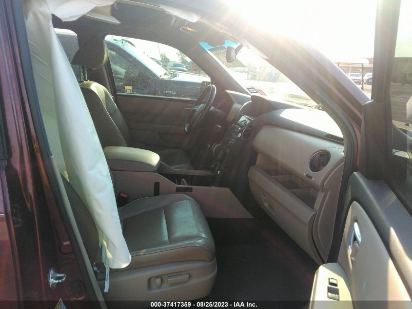 Photo 4 VIN: 5FNYF3H99CB037009 - HONDA PILOT 