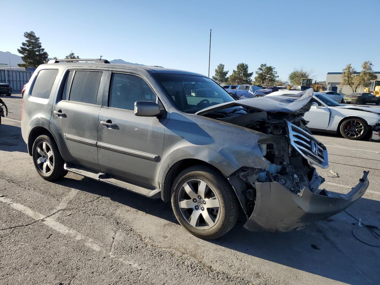 Photo 3 VIN: 5FNYF3H9XCB016542 - HONDA PILOT 