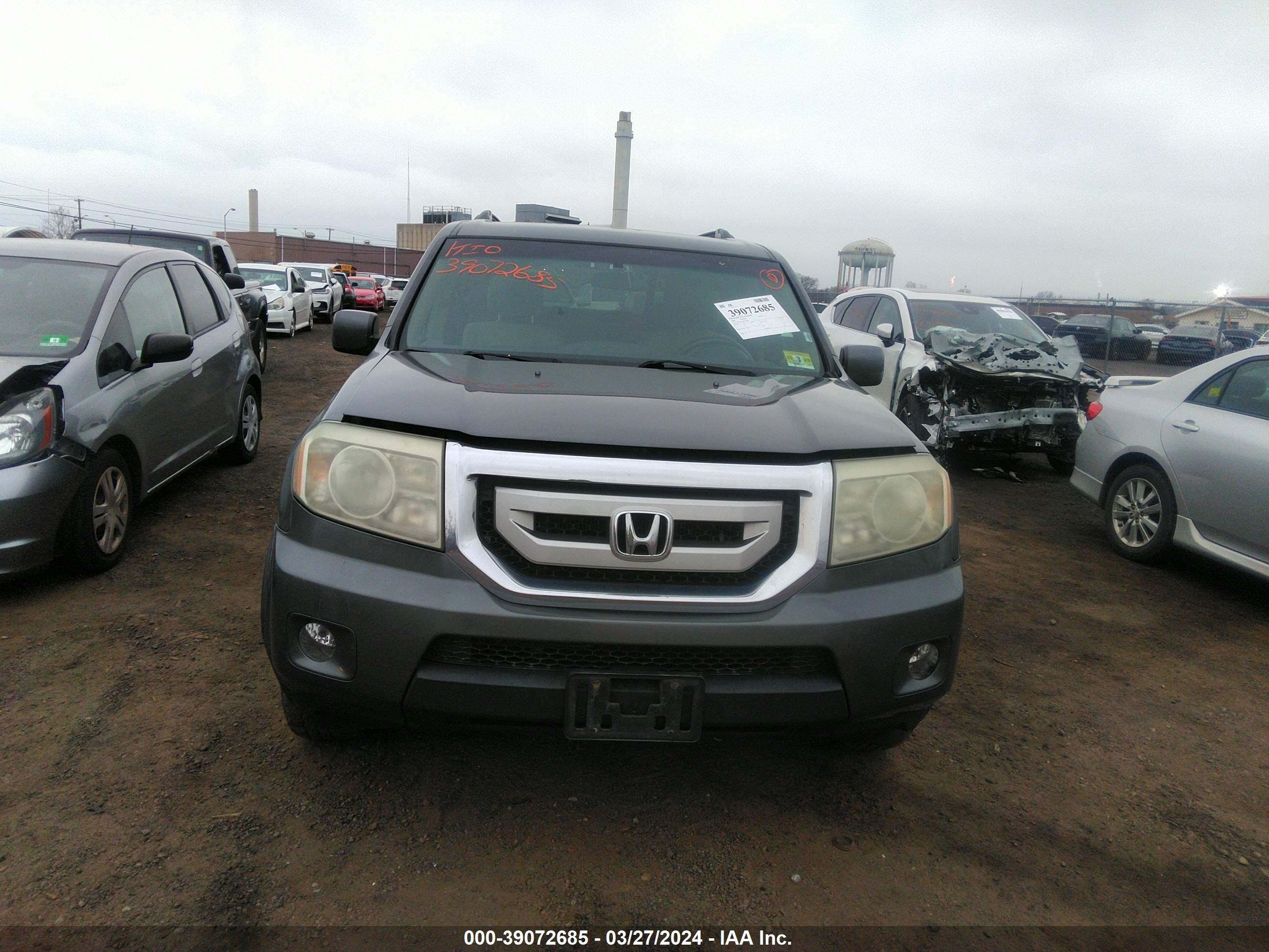 Photo 5 VIN: 5FNYF48449B002008 - HONDA PILOT 