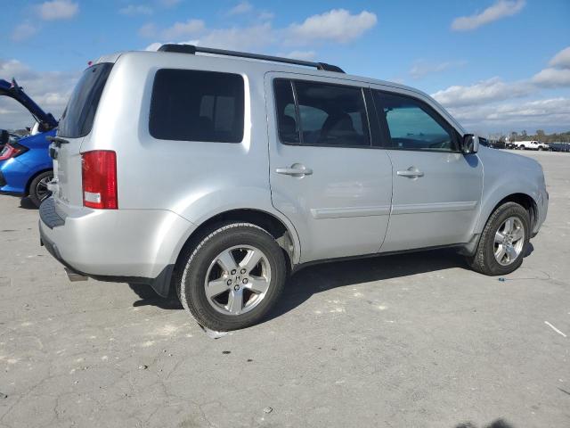 Photo 2 VIN: 5FNYF48449B003871 - HONDA PILOT EX 