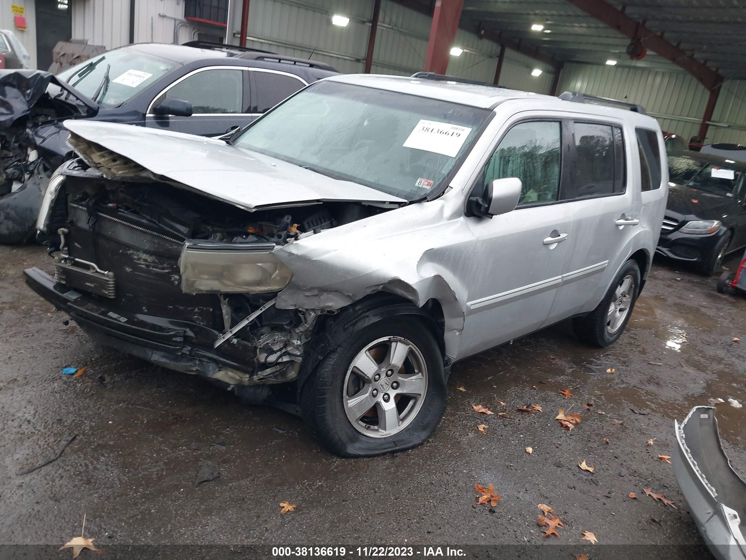 Photo 1 VIN: 5FNYF48479B030871 - HONDA PILOT 