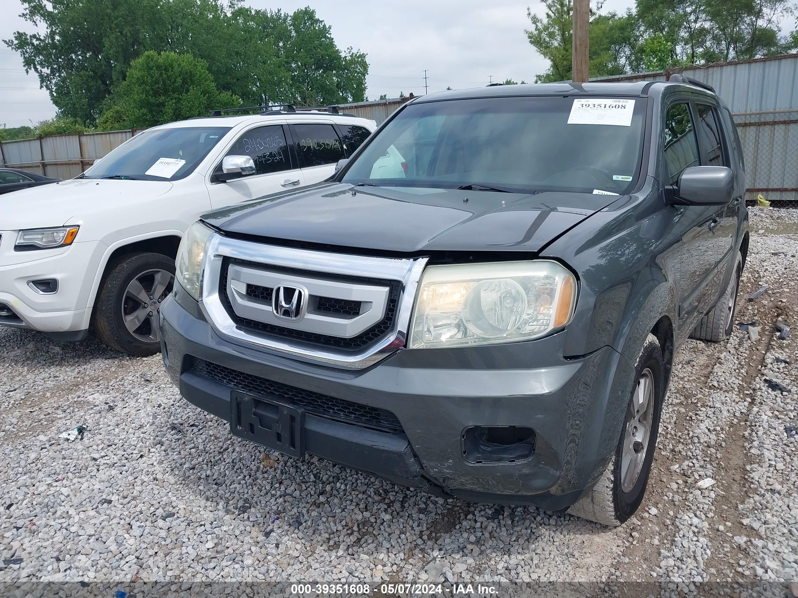 Photo 5 VIN: 5FNYF48519B055287 - HONDA PILOT 