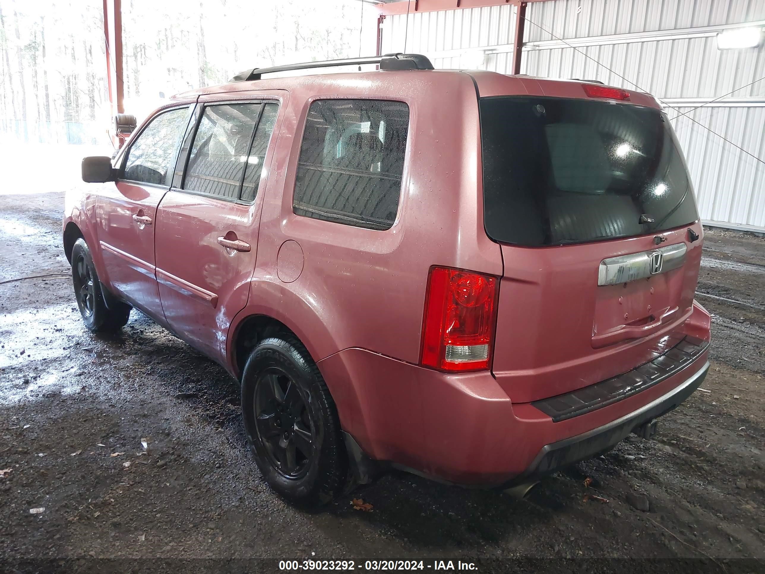 Photo 2 VIN: 5FNYF48529B007135 - HONDA PILOT 