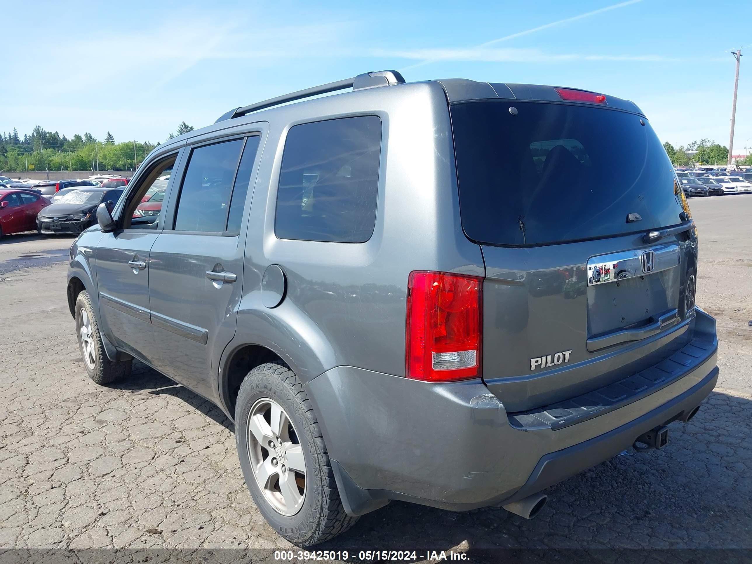 Photo 2 VIN: 5FNYF48539B004034 - HONDA PILOT 