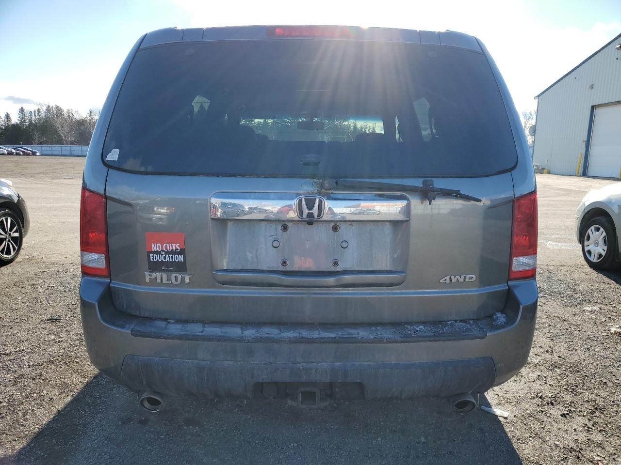 Photo 5 VIN: 5FNYF48559B500887 - HONDA PILOT 