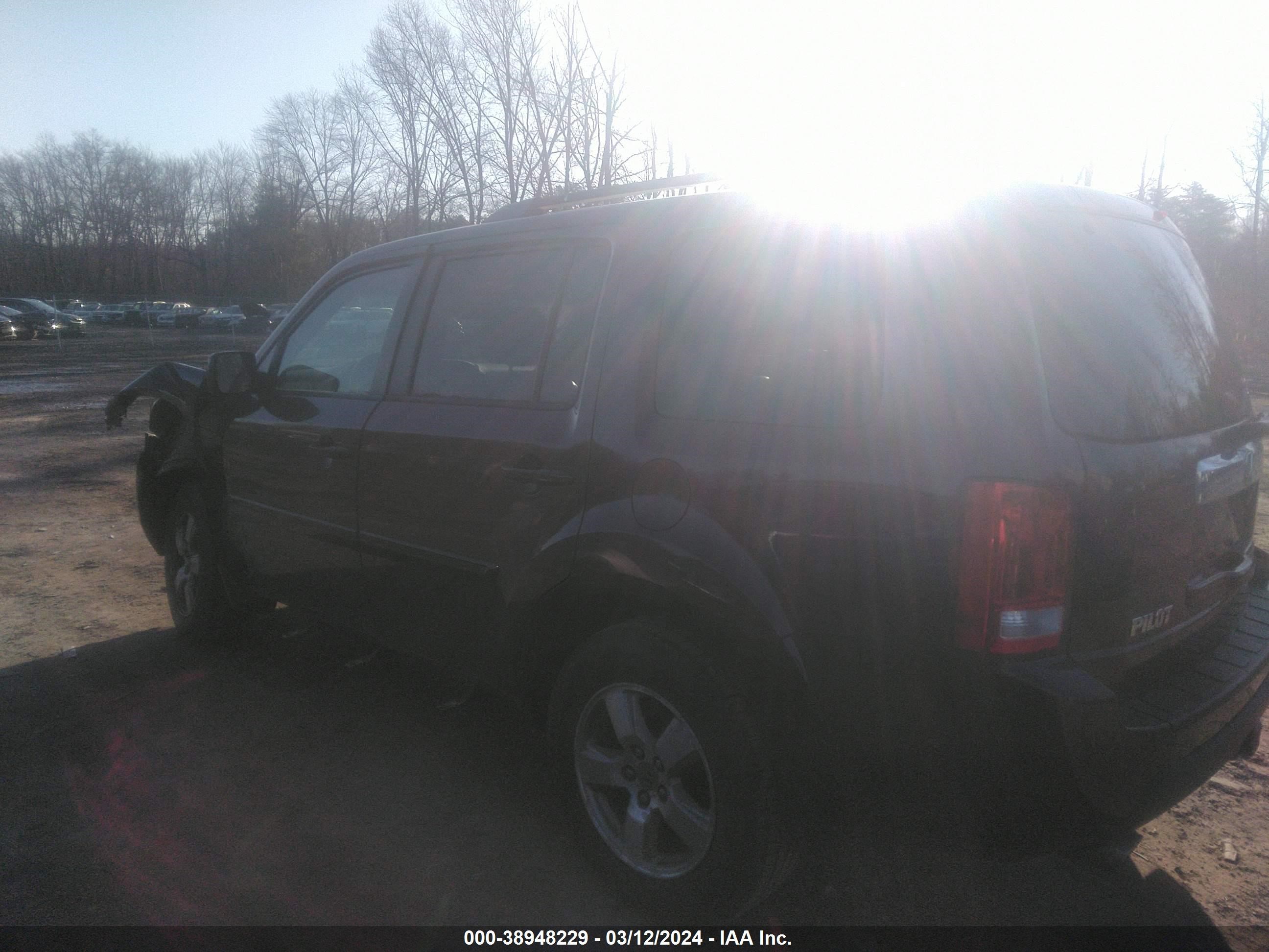 Photo 13 VIN: 5FNYF48579B001900 - HONDA PILOT 