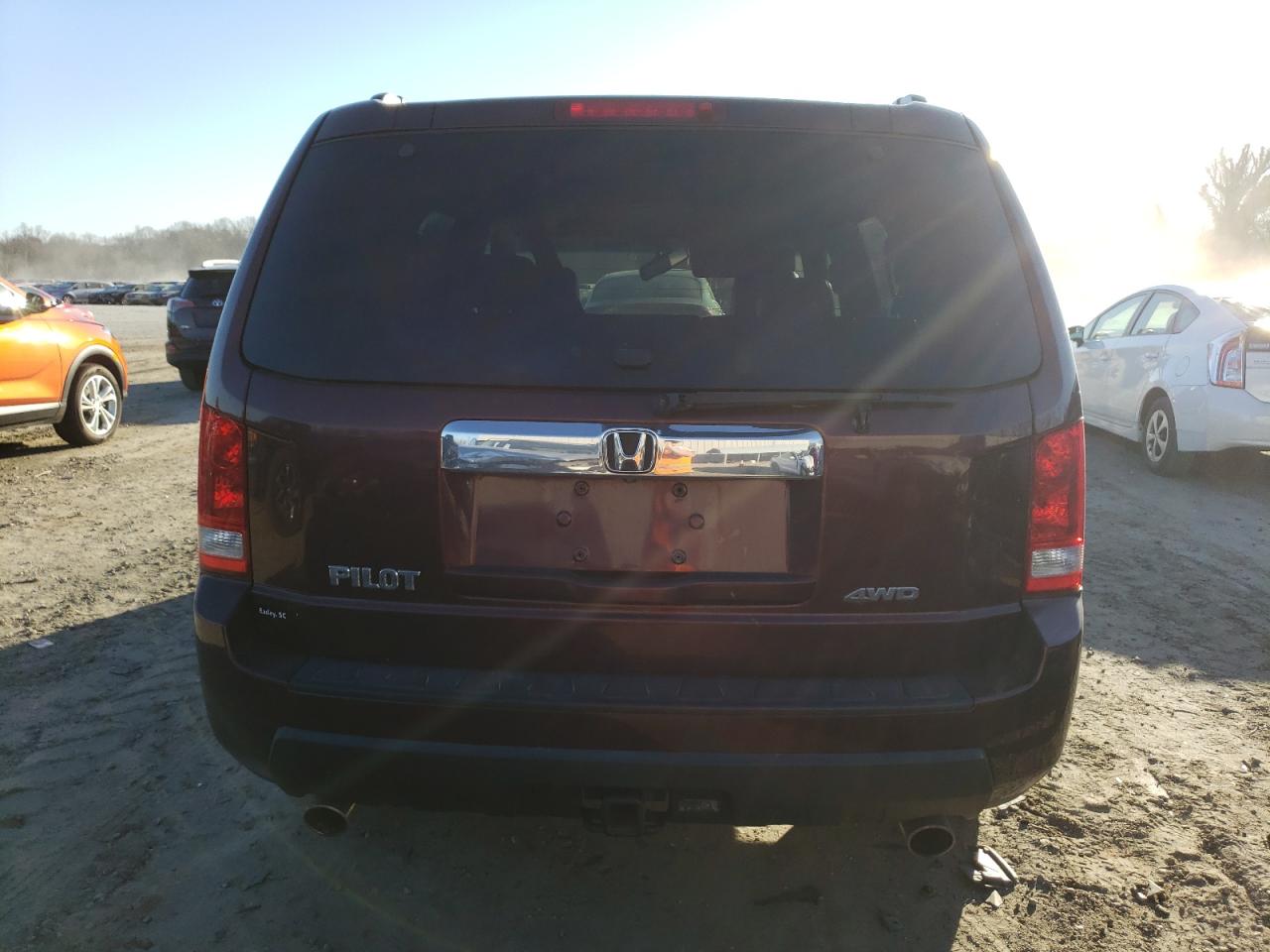 Photo 5 VIN: 5FNYF48599B018424 - HONDA PILOT 