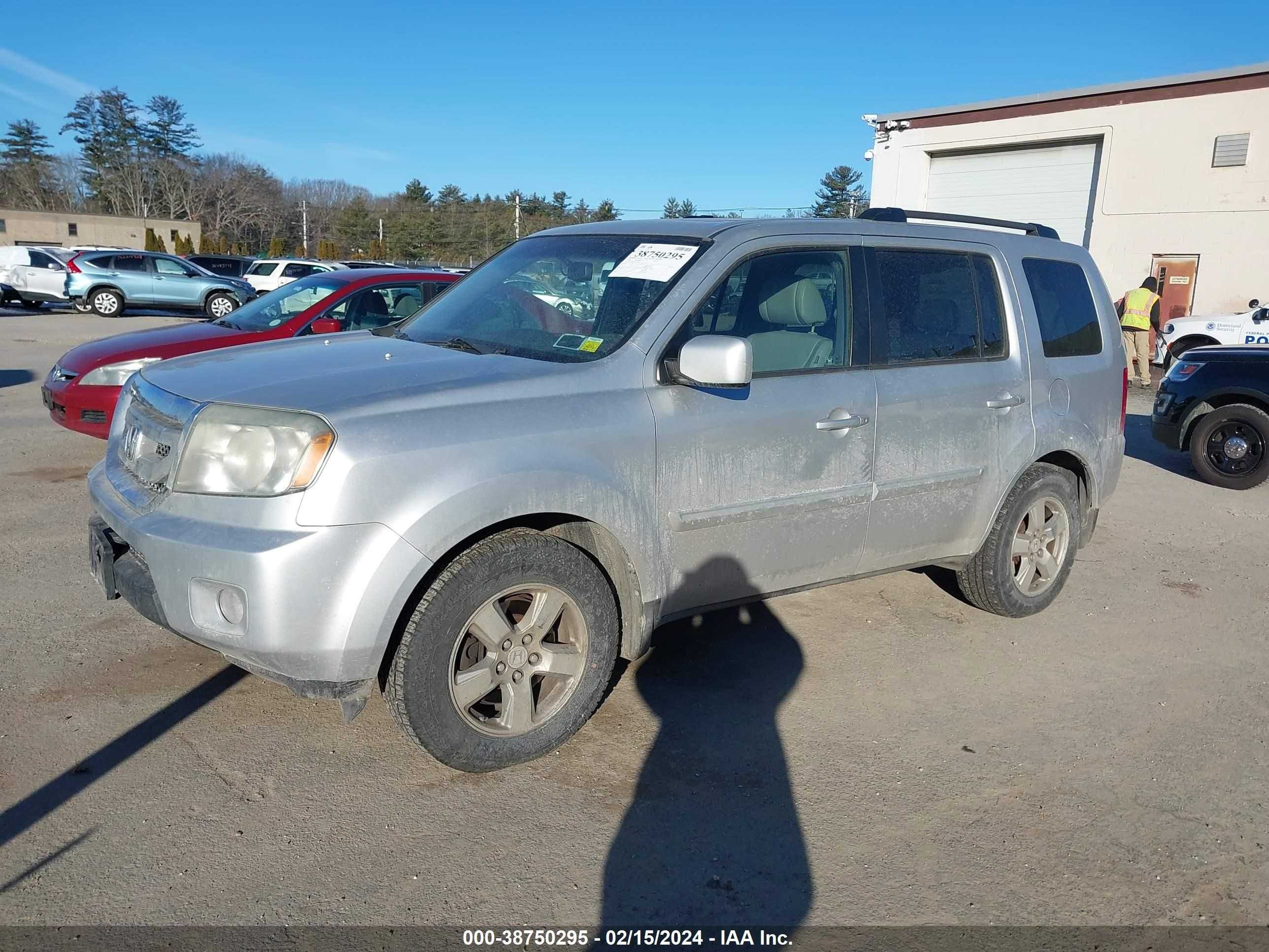 Photo 1 VIN: 5FNYF48619B025506 - HONDA PILOT 