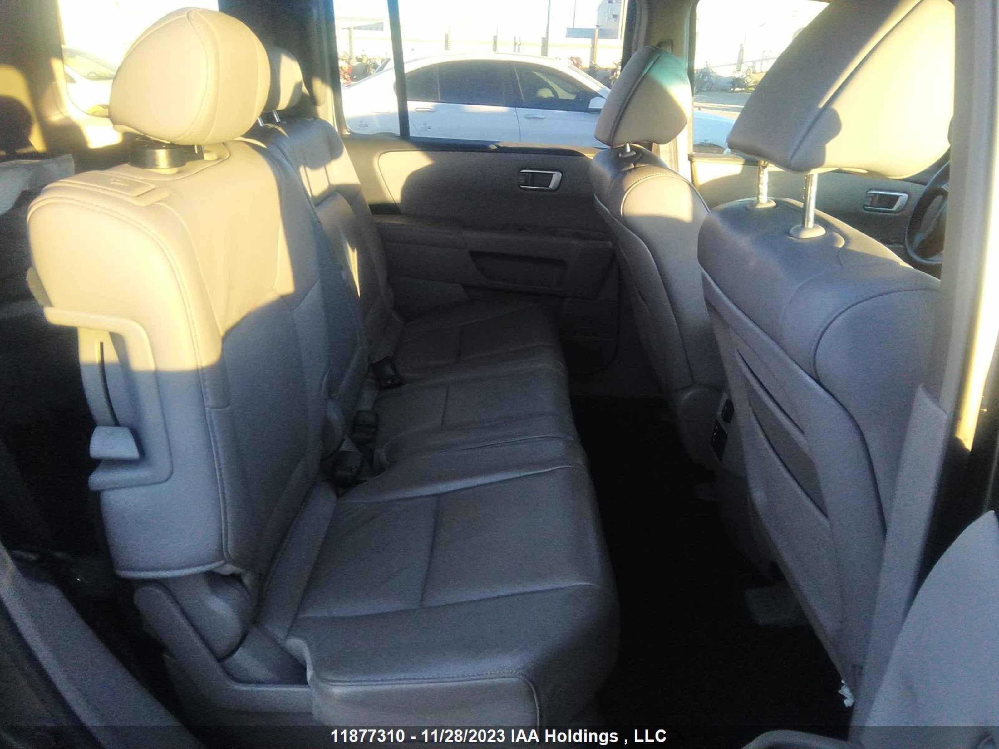 Photo 7 VIN: 5FNYF48629B504579 - HONDA PILOT 