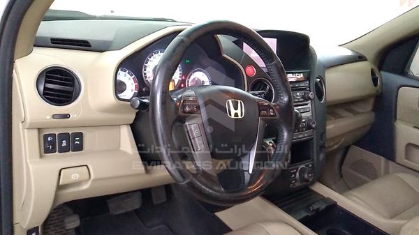 Photo 10 VIN: 5FNYF4887CB701868 - HONDA PILOT 