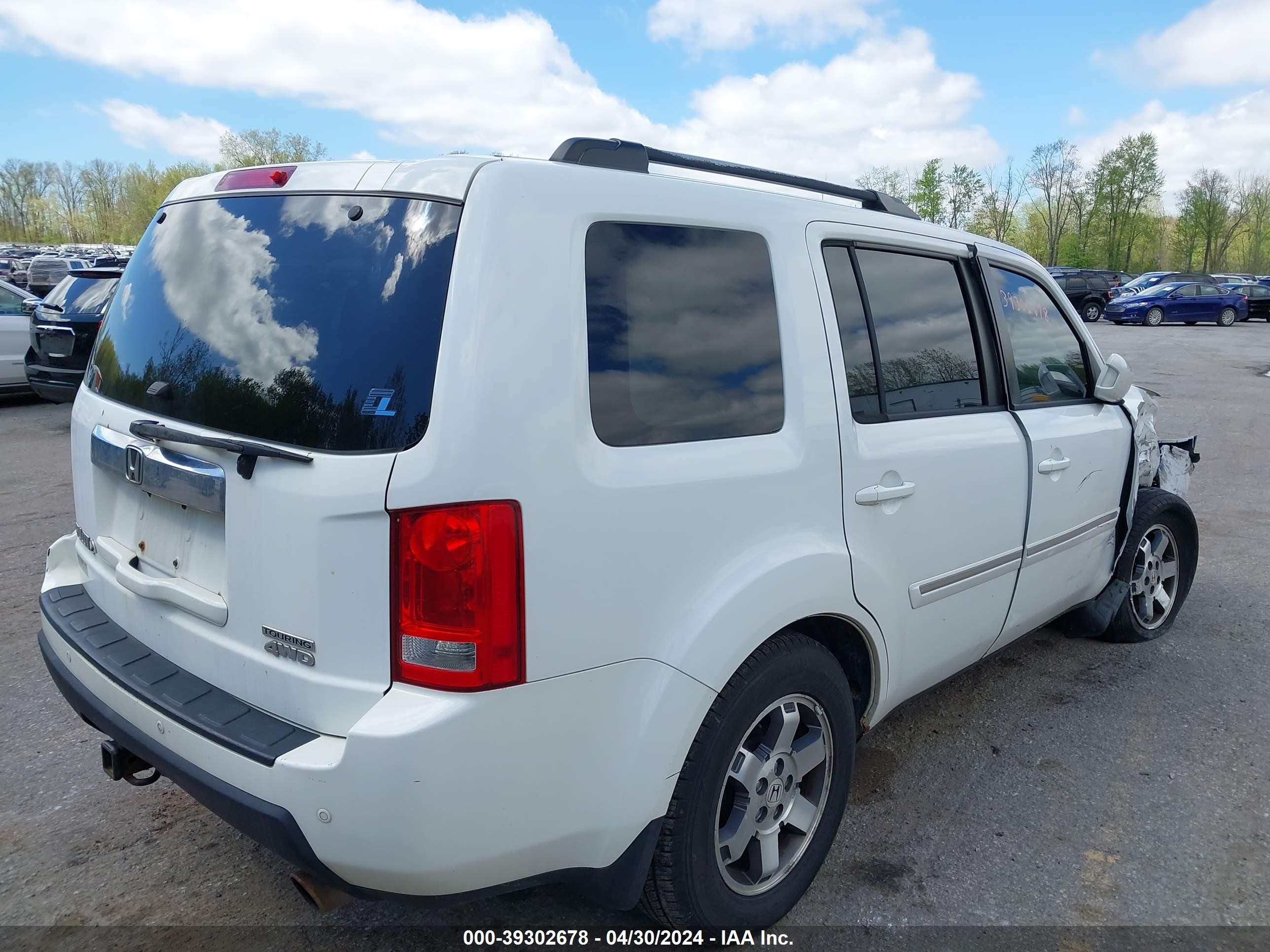 Photo 3 VIN: 5FNYF48989B007594 - HONDA PILOT 