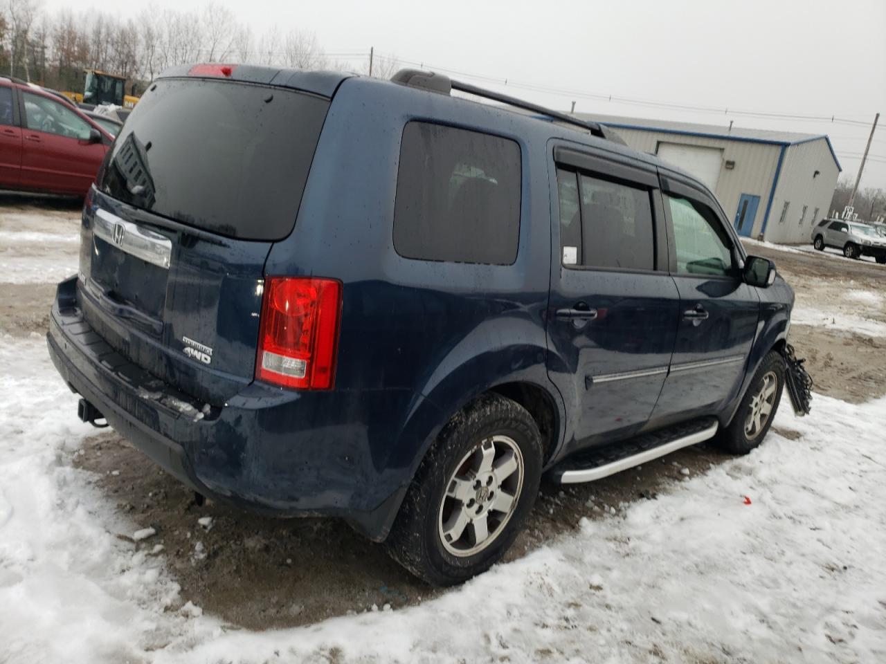 Photo 2 VIN: 5FNYF48989B028557 - HONDA PILOT 