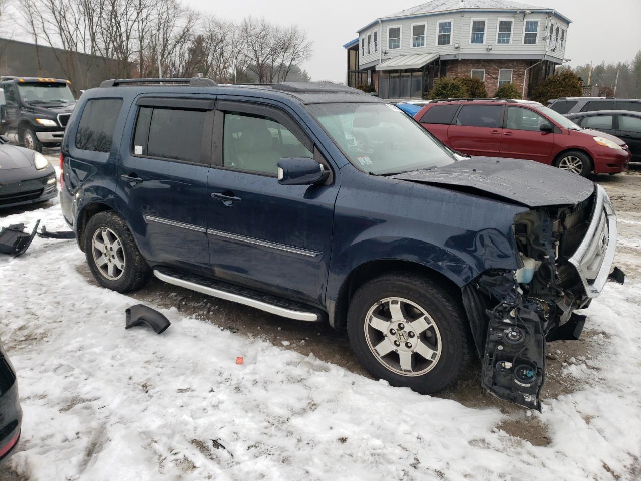 Photo 3 VIN: 5FNYF48989B028557 - HONDA PILOT 