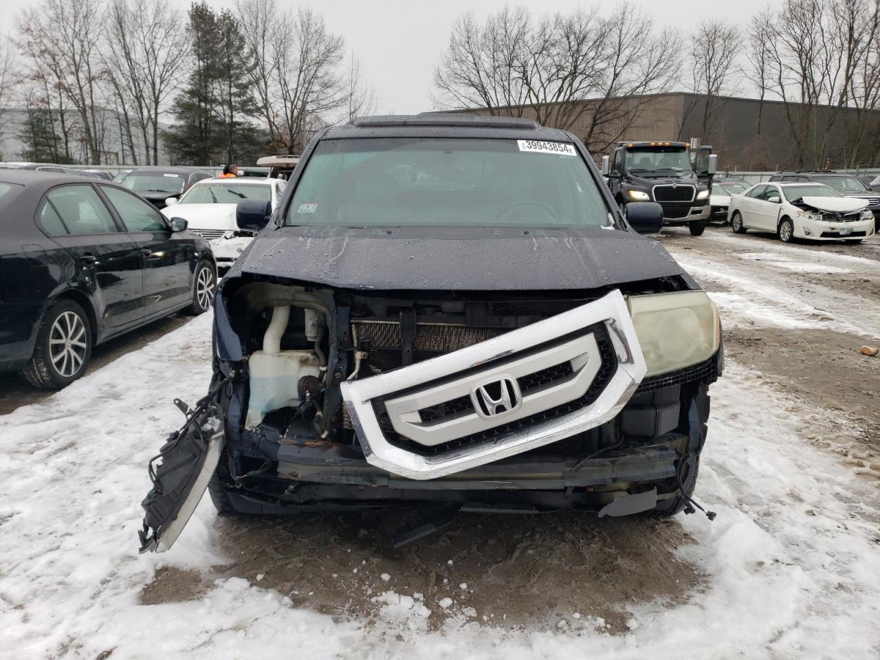 Photo 4 VIN: 5FNYF48989B028557 - HONDA PILOT 