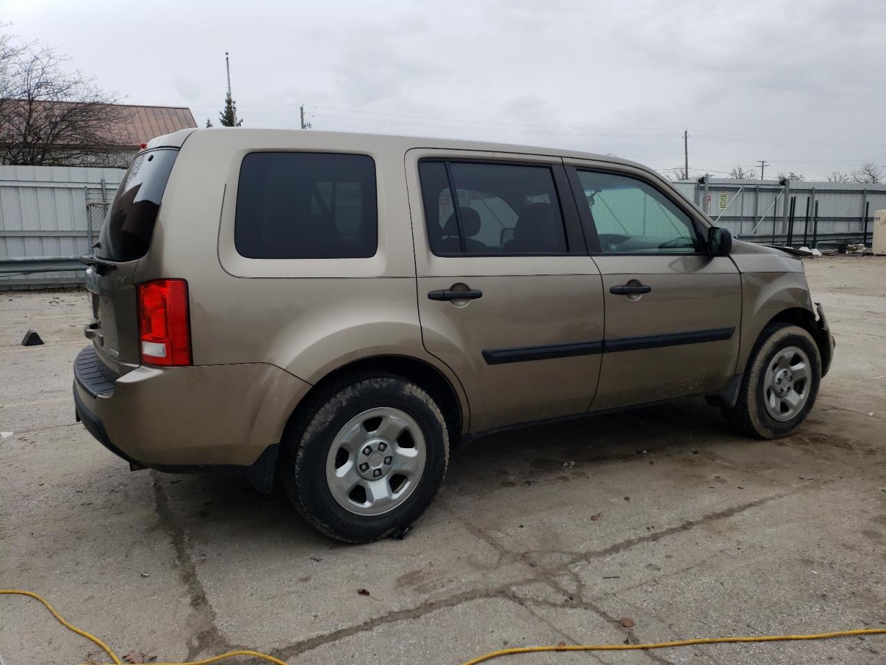 Photo 2 VIN: 5FNYF4H20AB026244 - HONDA PILOT 