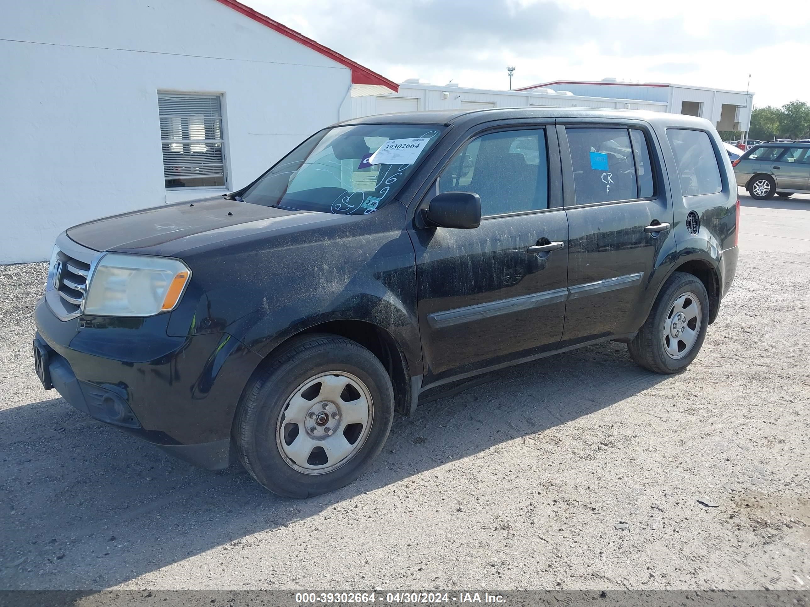 Photo 1 VIN: 5FNYF4H20FB038692 - HONDA PILOT 