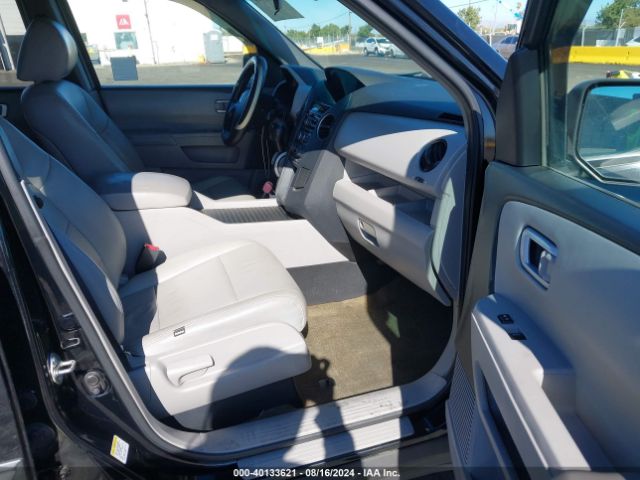 Photo 4 VIN: 5FNYF4H22FB019707 - HONDA PILOT 