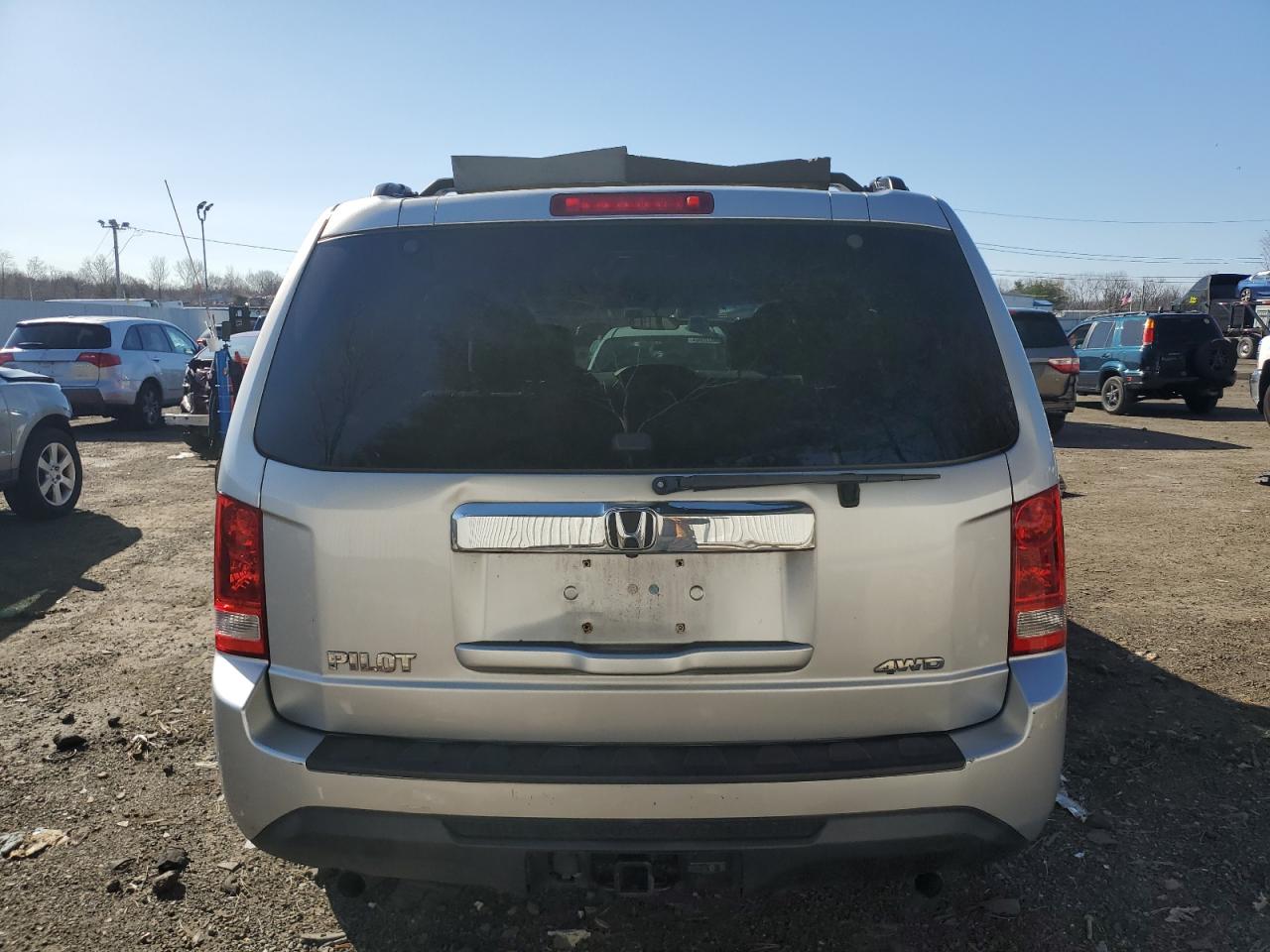 Photo 5 VIN: 5FNYF4H22FB029430 - HONDA PILOT 