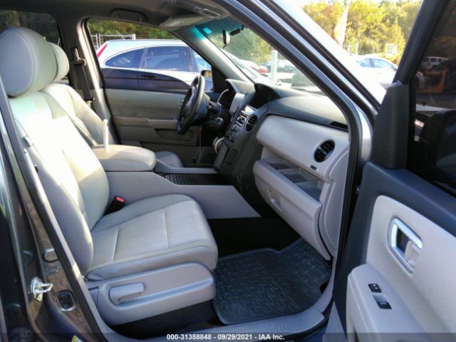 Photo 4 VIN: 5FNYF4H23FB015102 - HONDA PILOT 