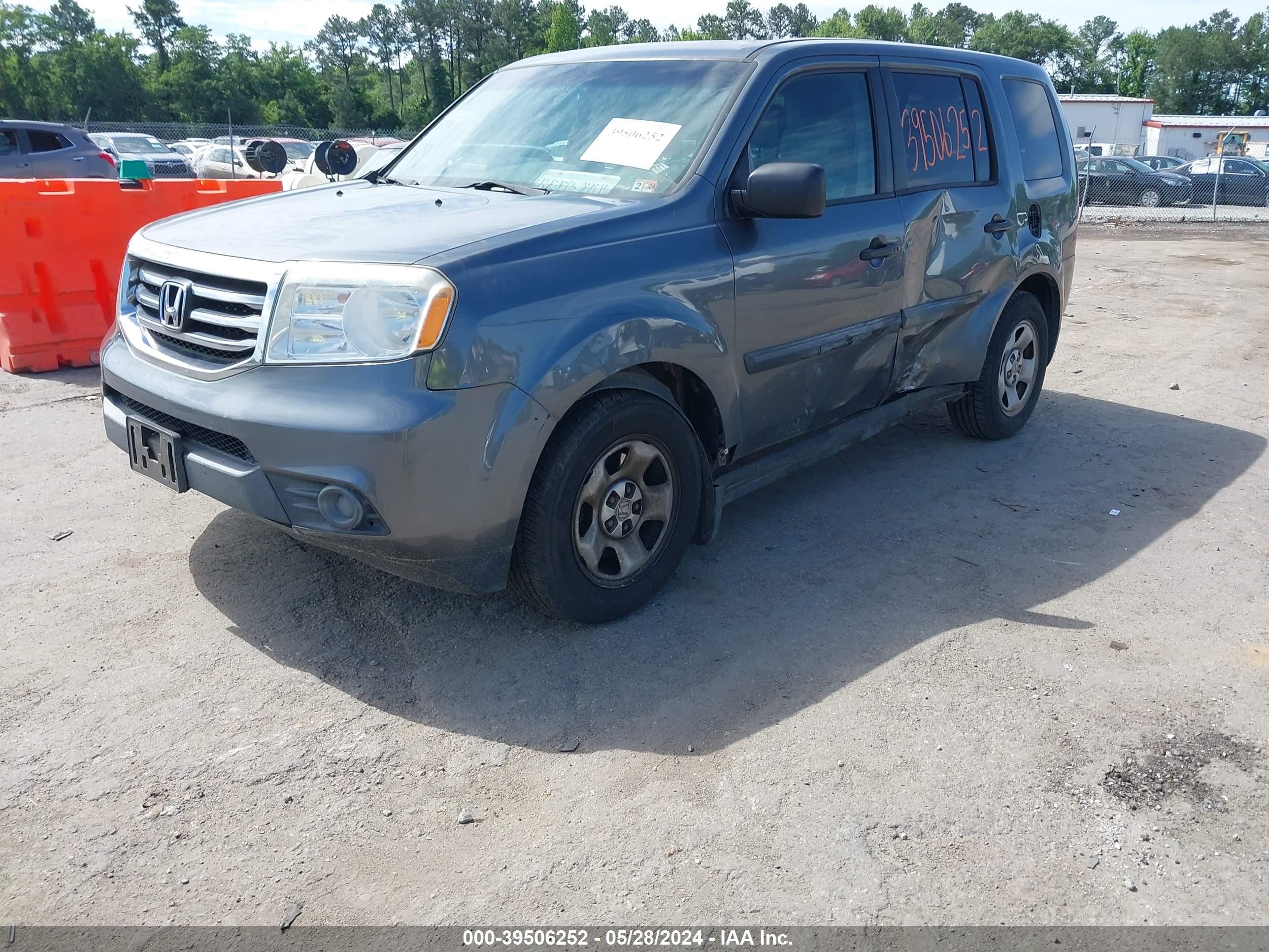 Photo 1 VIN: 5FNYF4H24DB056979 - HONDA PILOT 