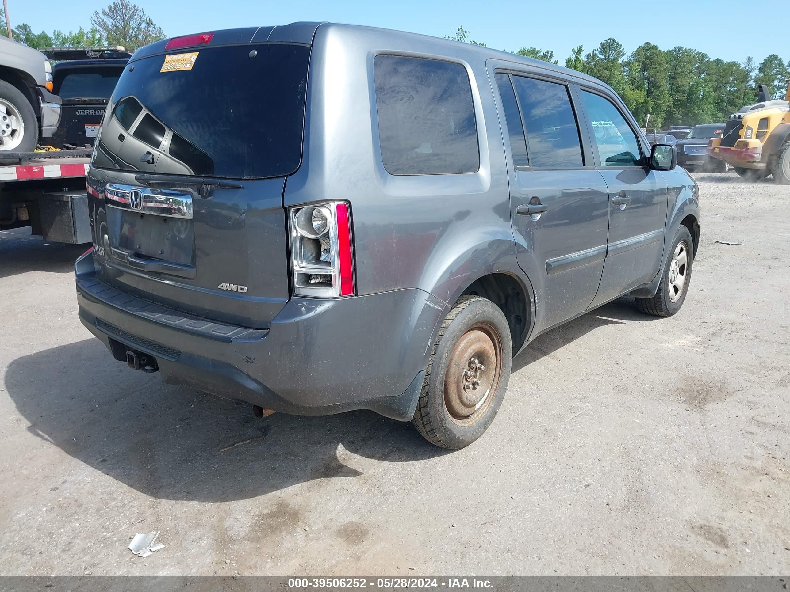 Photo 3 VIN: 5FNYF4H24DB056979 - HONDA PILOT 