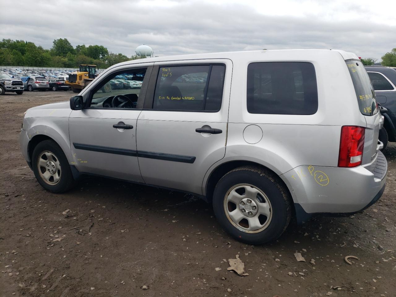 Photo 1 VIN: 5FNYF4H24FB019885 - HONDA PILOT 