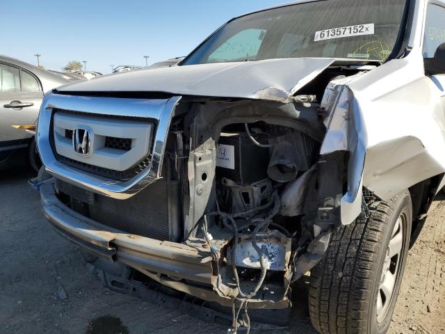 Photo 8 VIN: 5FNYF4H25AB015353 - HONDA PILOT LX 