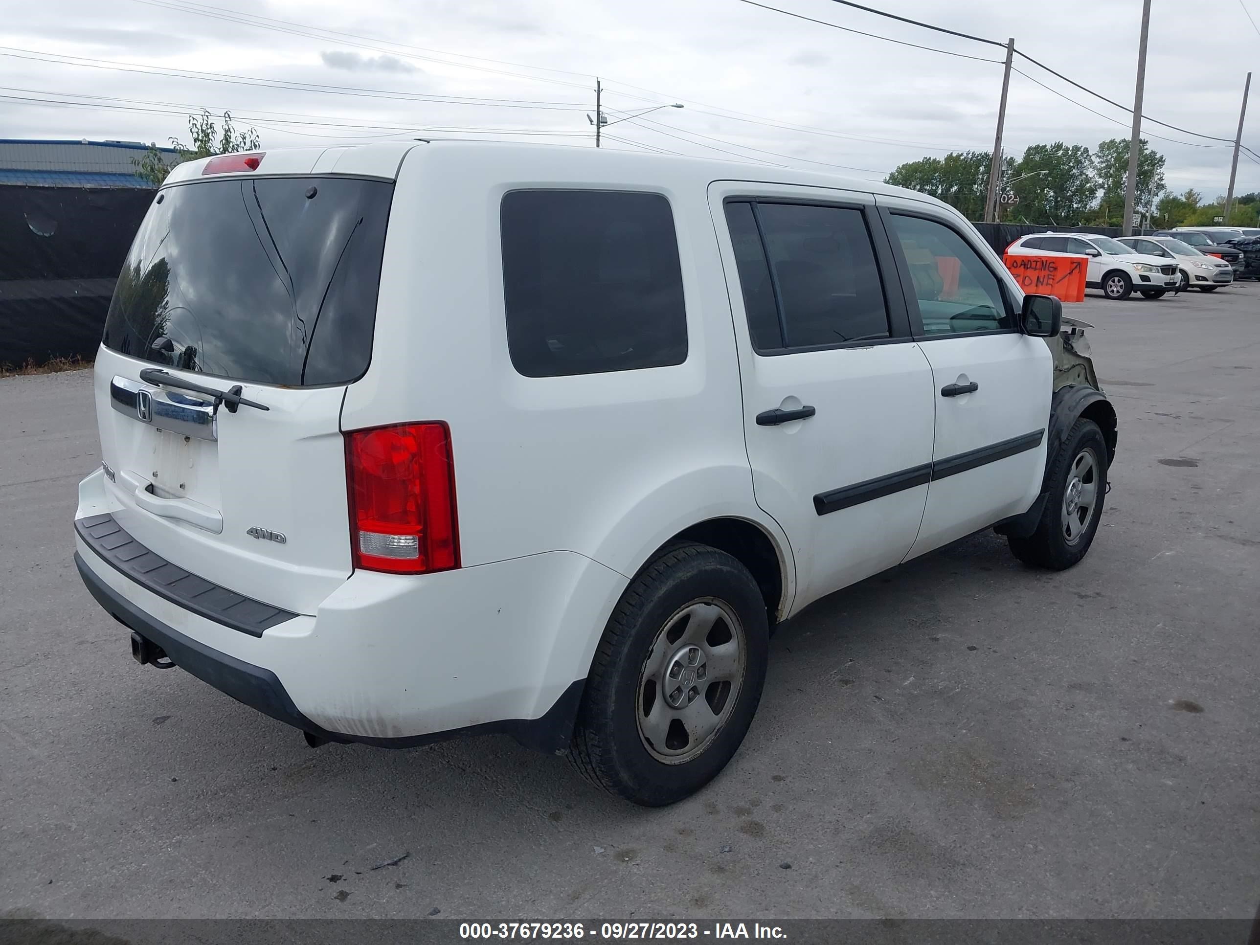 Photo 3 VIN: 5FNYF4H25BB054249 - HONDA PILOT 