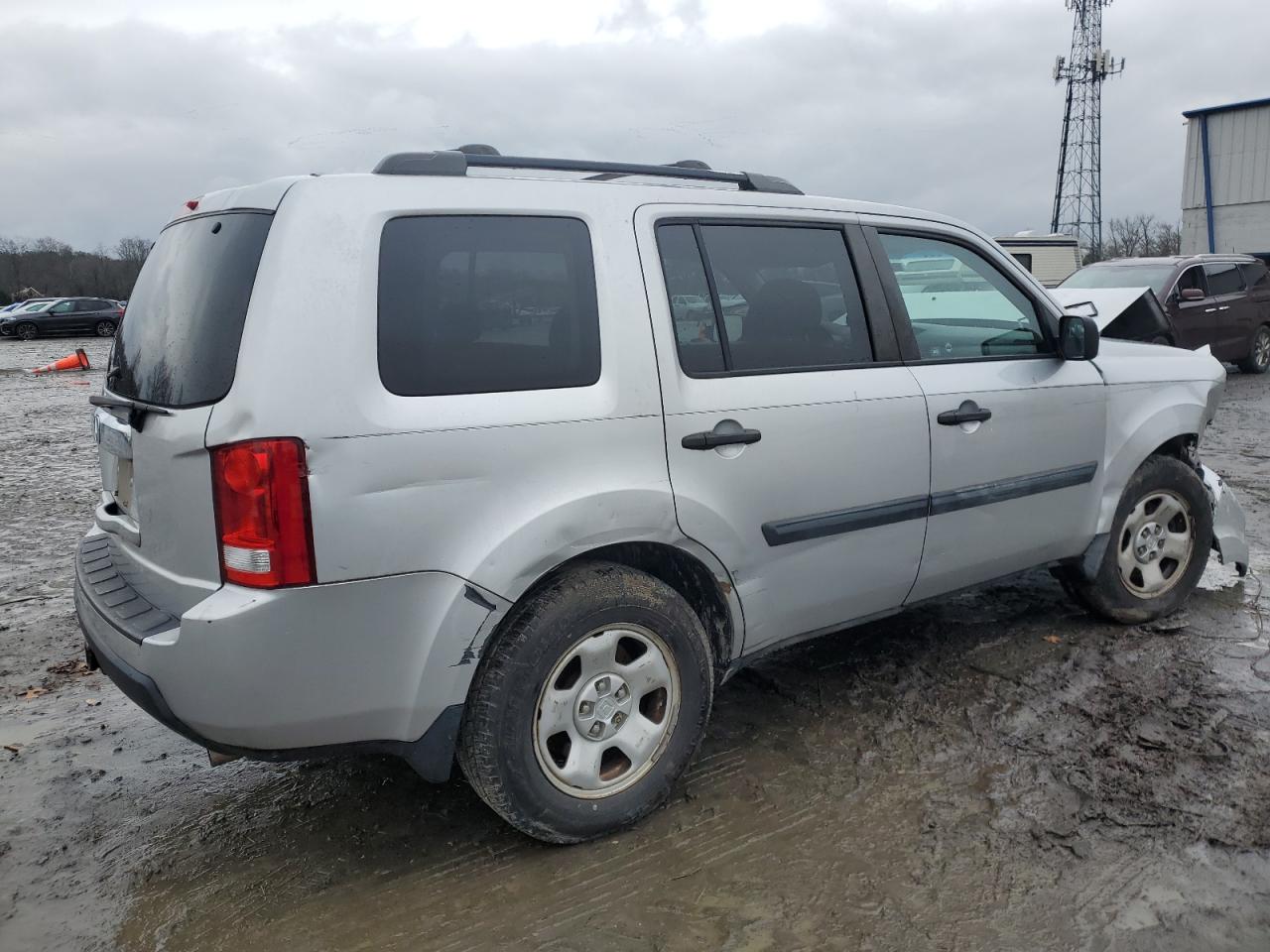 Photo 2 VIN: 5FNYF4H25BB064148 - HONDA PILOT 