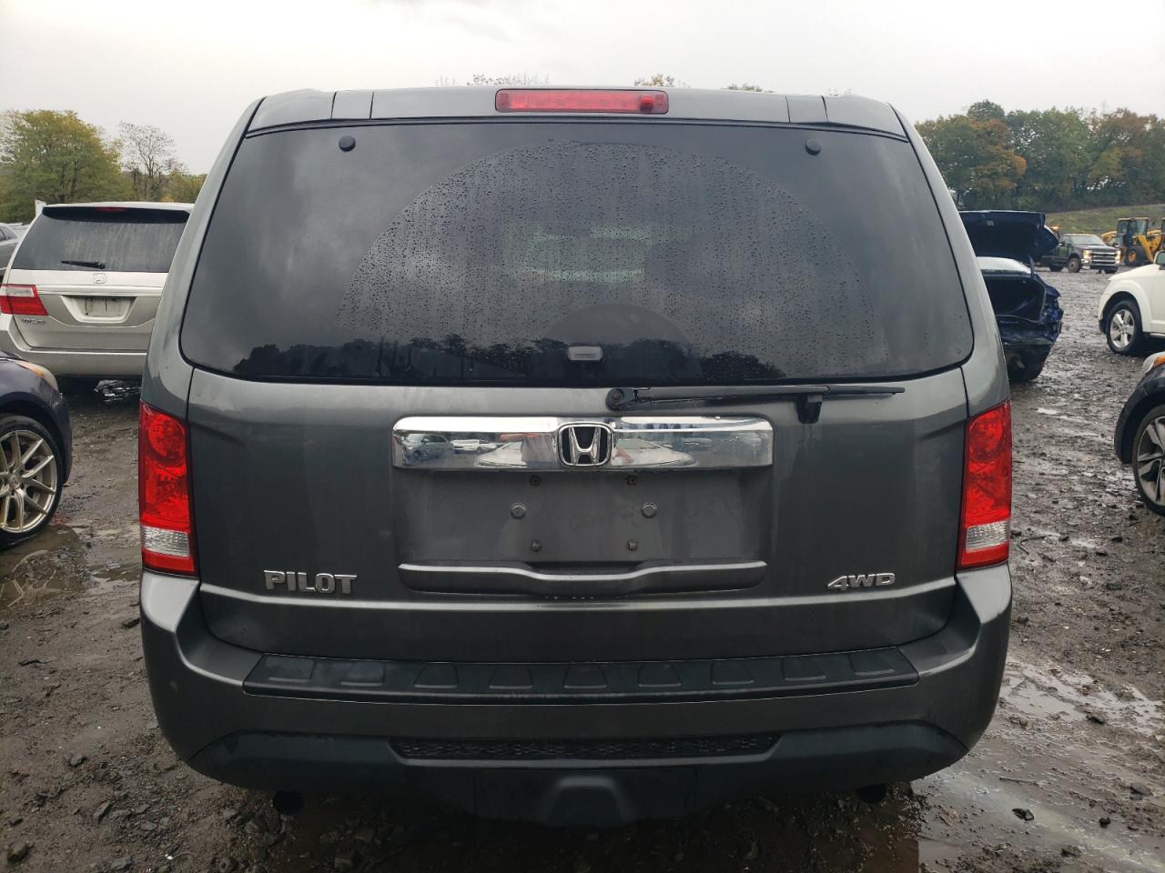 Photo 5 VIN: 5FNYF4H26CB056819 - HONDA PILOT 