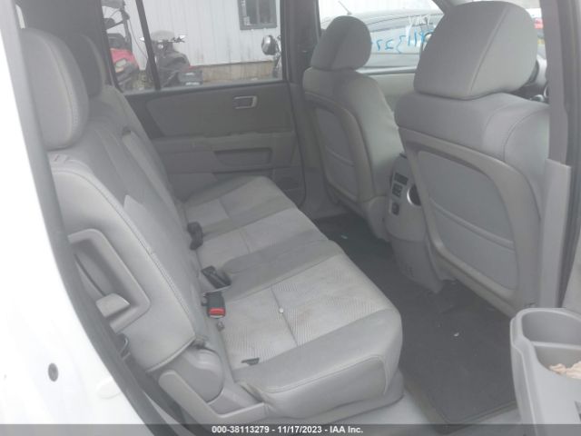 Photo 4 VIN: 5FNYF4H26FB008130 - HONDA PILOT 