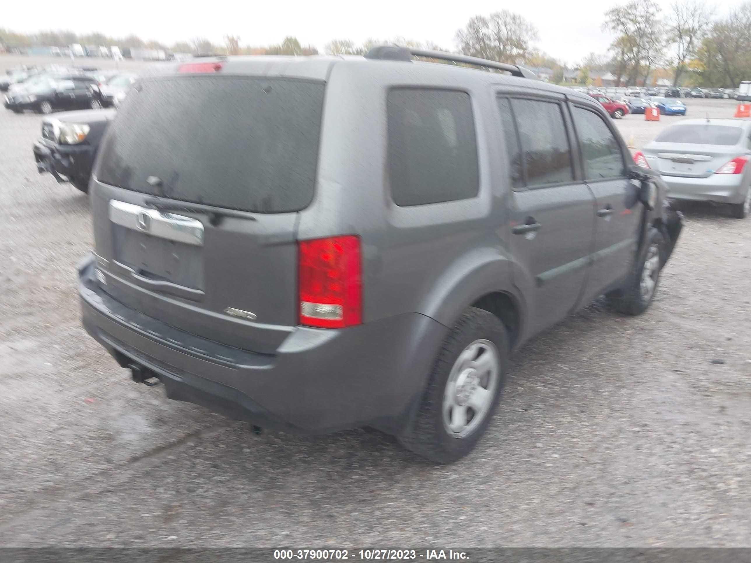 Photo 3 VIN: 5FNYF4H27FB025437 - HONDA PILOT 