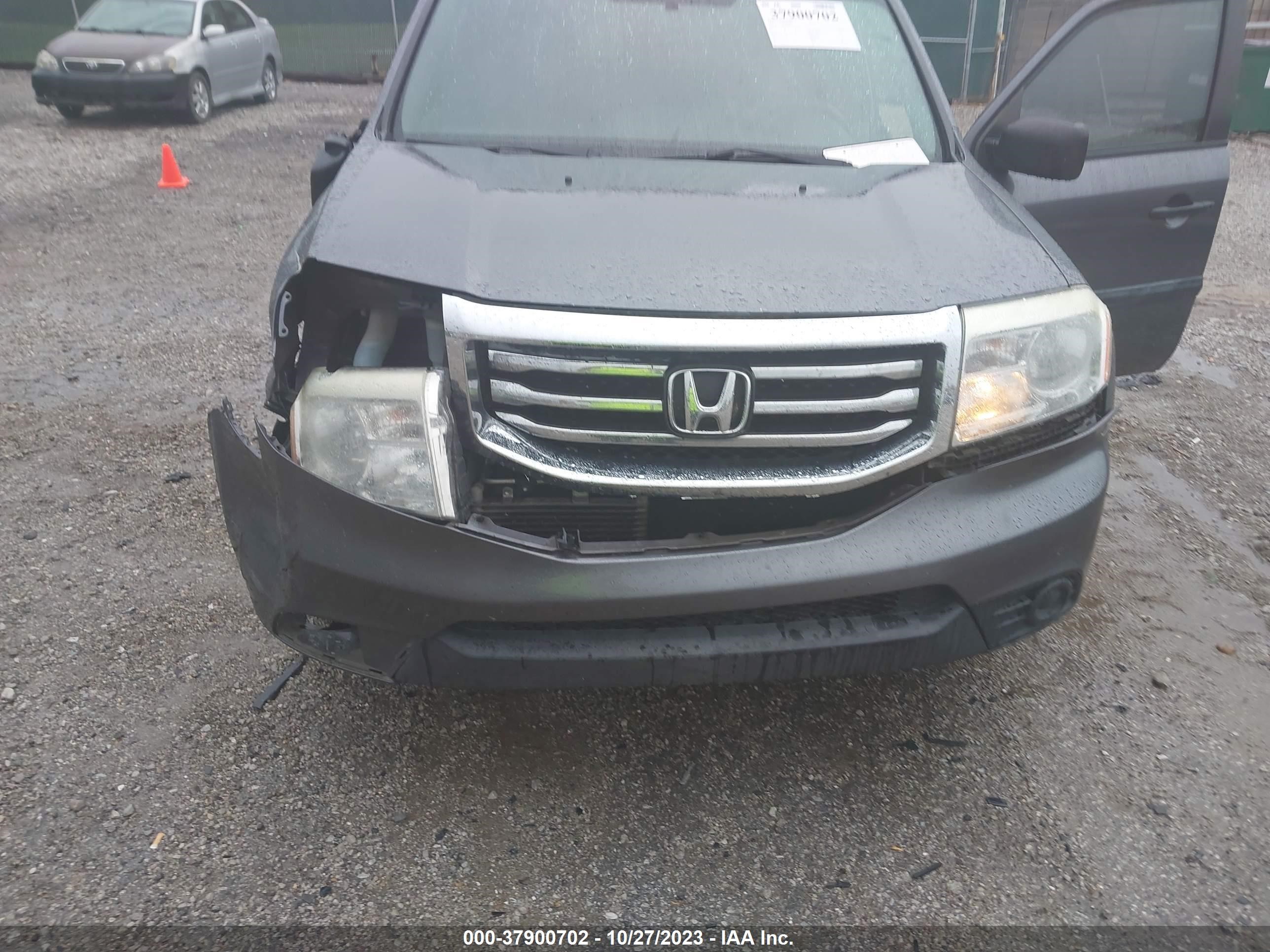 Photo 5 VIN: 5FNYF4H27FB025437 - HONDA PILOT 