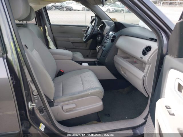 Photo 4 VIN: 5FNYF4H27FB045347 - HONDA PILOT 